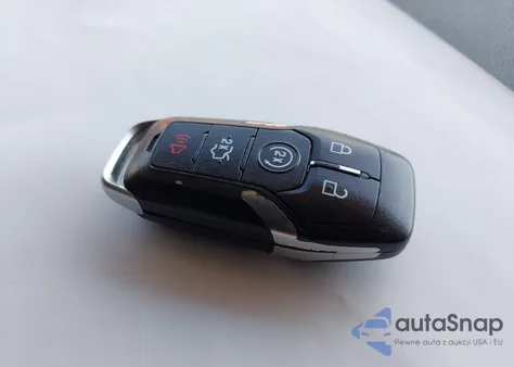 2016 Ford Mustang V6 z USA, uszkodzony, nr VIN 1FA6P8AM7G5284042